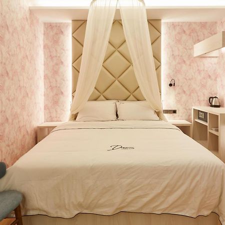 Dream Luxury Hotel Muar Eksteriør billede