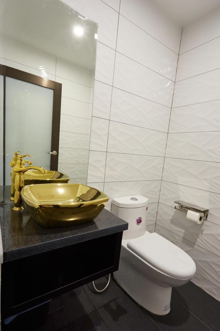 Dream Luxury Hotel Muar Eksteriør billede