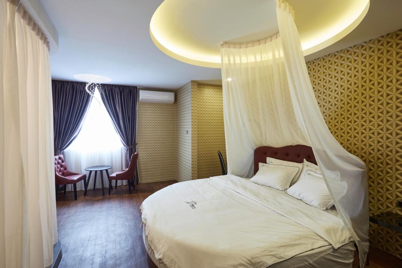 Dream Luxury Hotel Muar Eksteriør billede