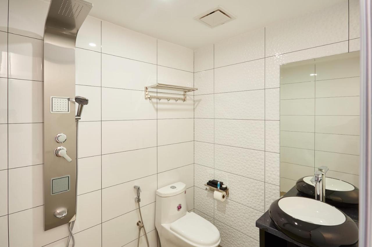 Dream Luxury Hotel Muar Eksteriør billede