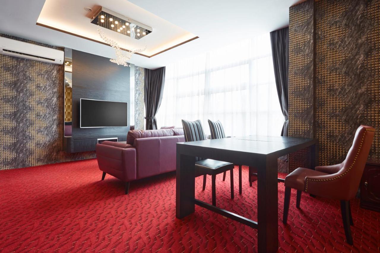 Dream Luxury Hotel Muar Eksteriør billede
