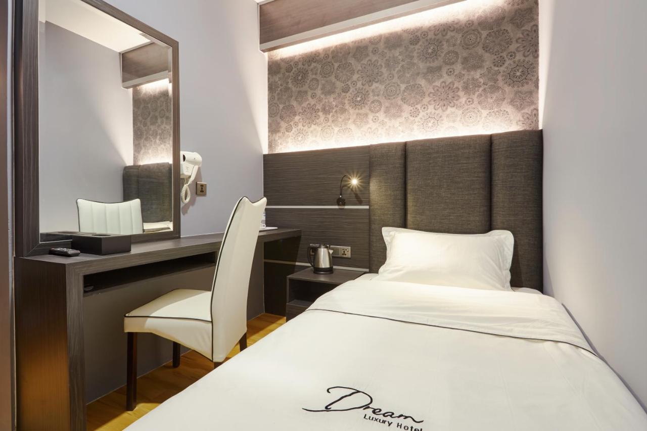 Dream Luxury Hotel Muar Eksteriør billede