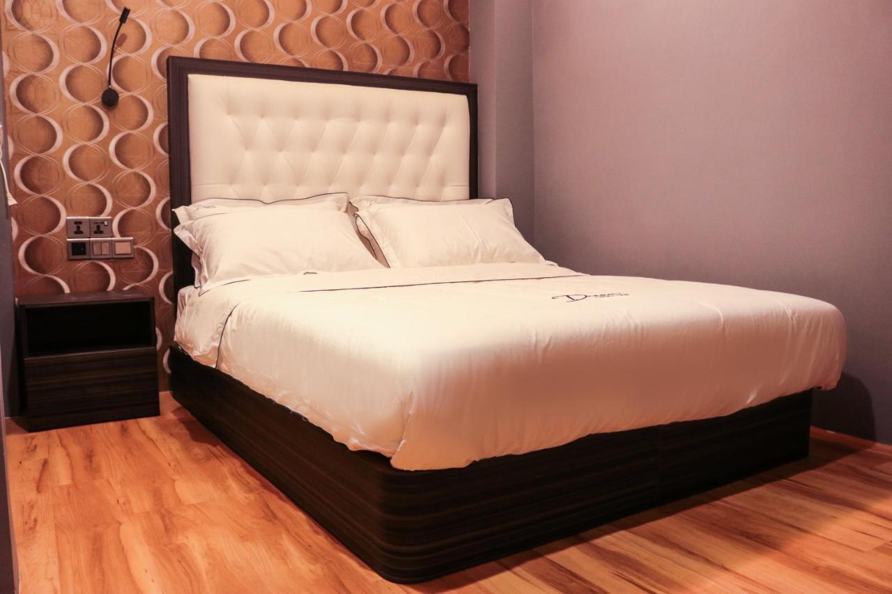 Dream Luxury Hotel Muar Eksteriør billede